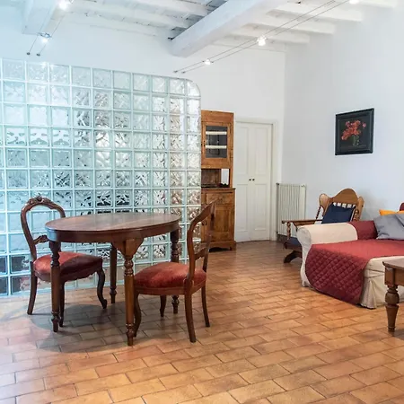 Monti Bespoke * Rzym