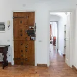 Apartamento Monti Bespoke *