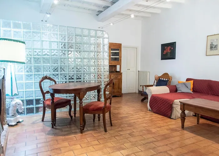 Monti Bespoke * Rome